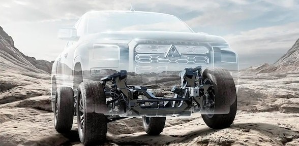 CARROCERÍA Y SUSPENSIÓN REFORZADA