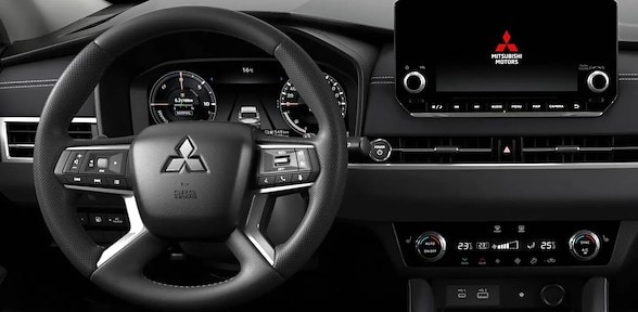 PANTALLA DE INFOENTRETENIMIENTO DE 9” CON CONEXIÓN A APPLE CARPLAY® Y ANDROID AUTO™
