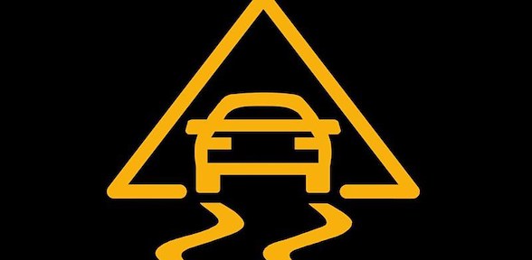 CONTROL ACTIVO DE ESTABILIDAD Y CONTROL DE TRACCIÓN