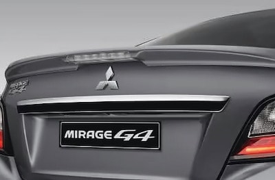 Spoiler con luz de stop