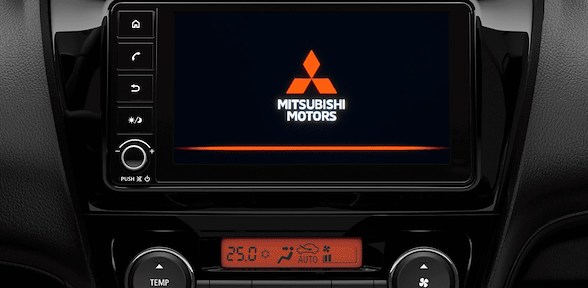 PANTALLA DE INFOENTRETENIMIENTO DE 7” CON CONEXIÓN APPLE CARPLAY ™ O ANDROID AUTO ™