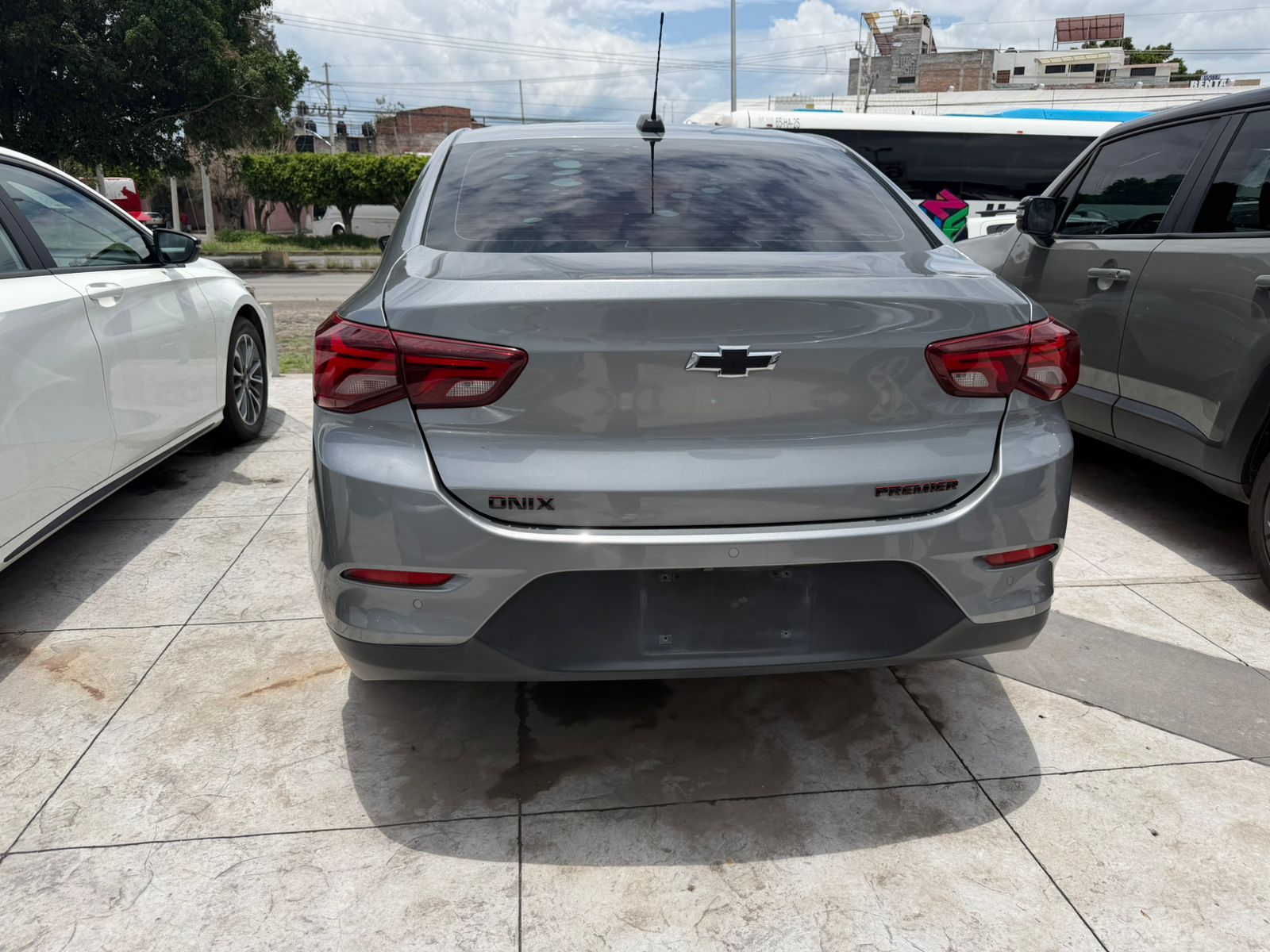 2021 CHEVROLET Onix 4 pts. Premier L, 1.2T, TA, a/ac. Aut., VE, BA, f. led, c?mara reversa, RA-16