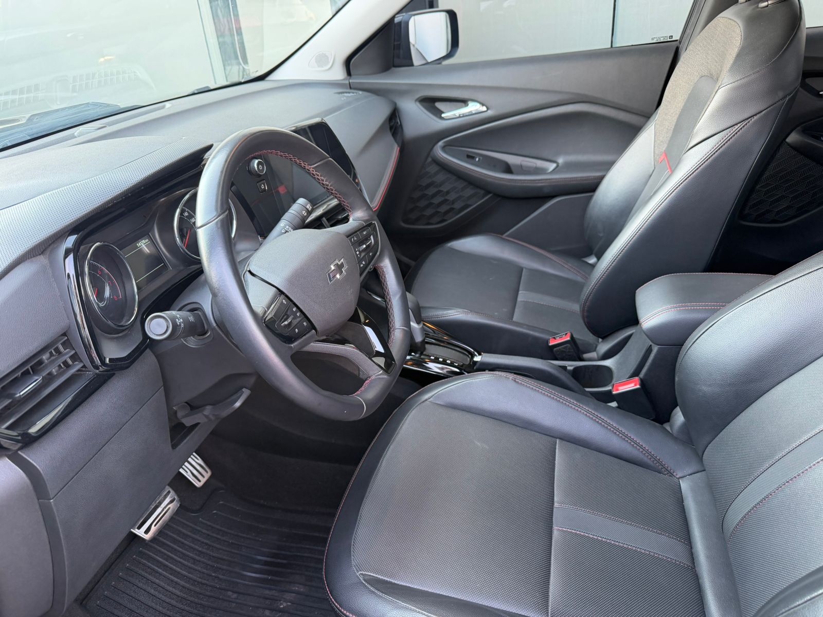 2024 CHEVROLET COMERCIALES Montana Pick-Up 4 pts. RS, Doble Cab., 1.2T, TA, a/ac., RA-17 bitono