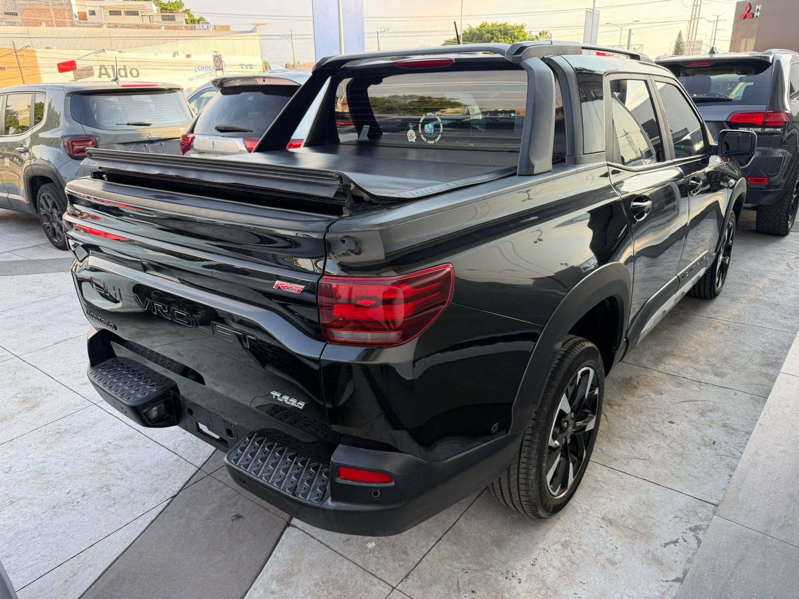2024 CHEVROLET COMERCIALES Montana Pick-Up 4 pts. RS, Doble Cab., 1.2T, TA, a/ac., RA-17 bitono