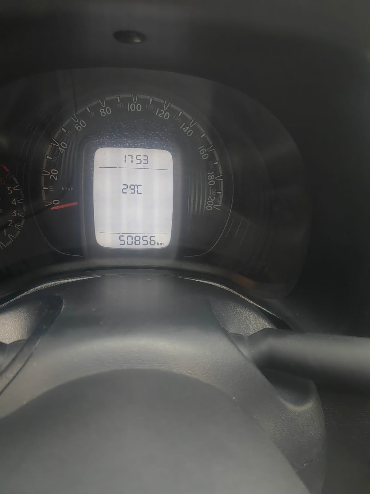 2024 FIAT Mobi 5 pts. Trekking, TM5, a/ac., VE, f. niebla, rieles en techo, RA-14