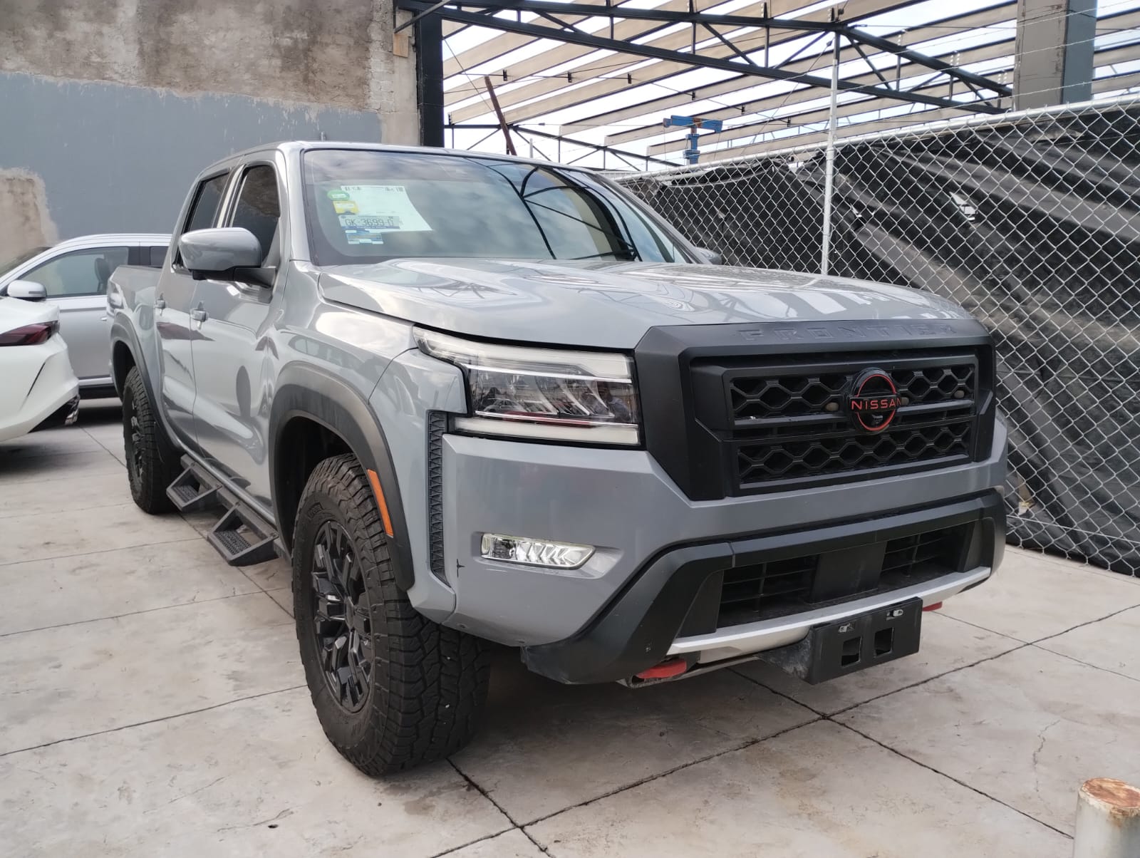 2022 NISSAN COMERCIALES Frontier y NP 300 Frontier Pick-Up 4 pts. Frontier Pro 4x, Doble Cab., V6, 3.8l, TA, a/ac., piel, RA-17, 4x4
