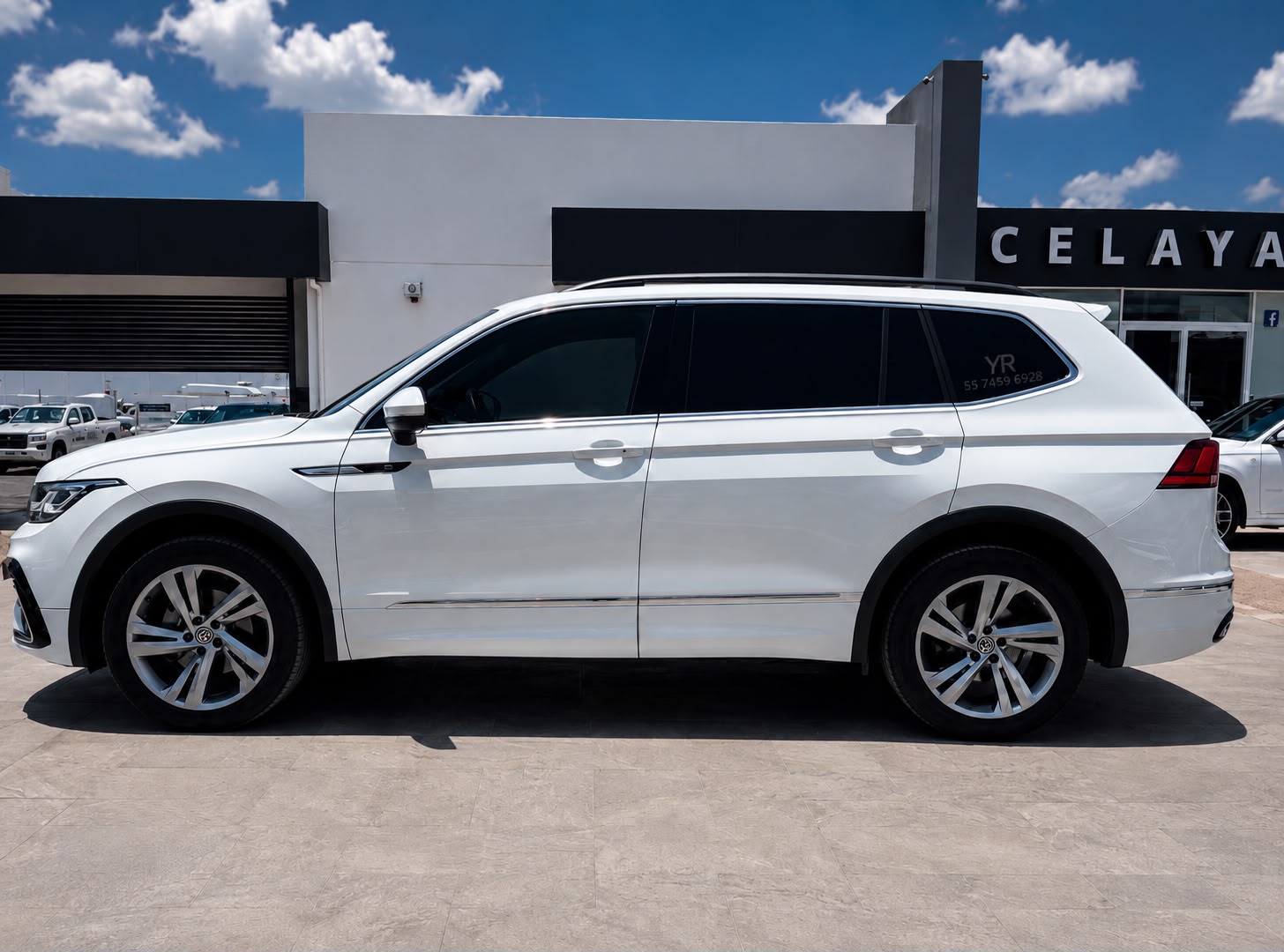 2024 VOLKSWAGEN Tiguan 5 pts. R-Line, 1.4T, DSG, piel, QCP, f. led, RA-19