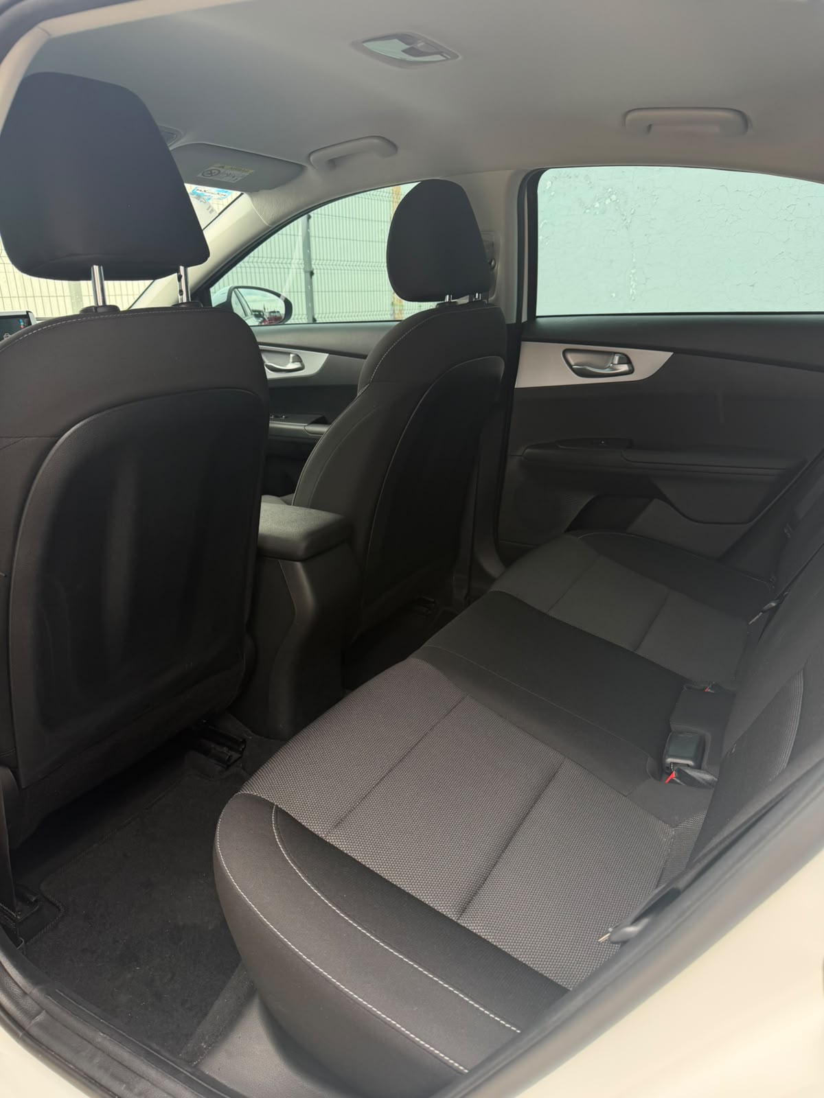 2024 KIA Forte 4 pts. L, 2.0l, TM6, a/ac., R-16