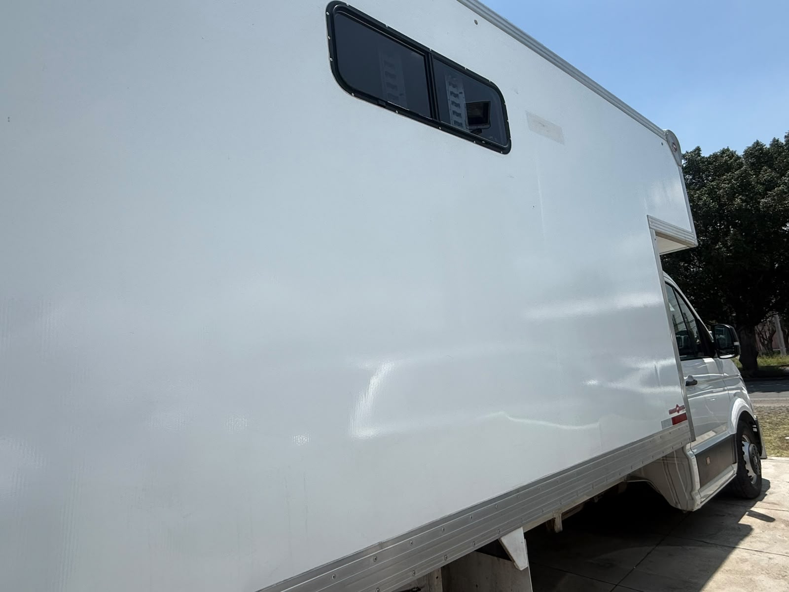 2023 VOLKSWAGEN COMERCIALES Crafter 2 pts. Chas. Cab., TM6, R-16