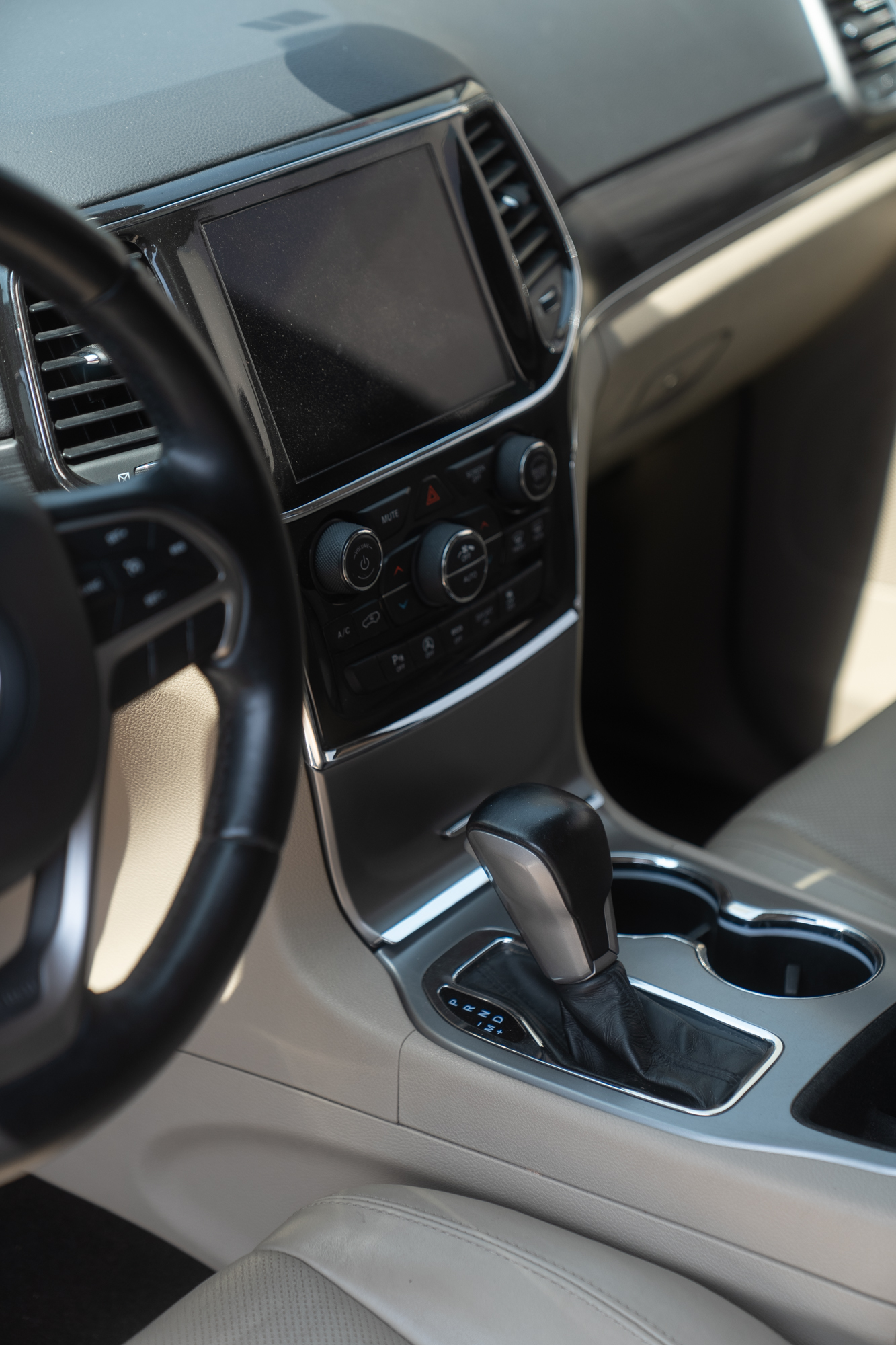2021 JEEP Grand Cherokee 5 pts. Limited Lujo, V6, 3.6l, TA, piel, QC, GPS, f. bixen?n, RA-20