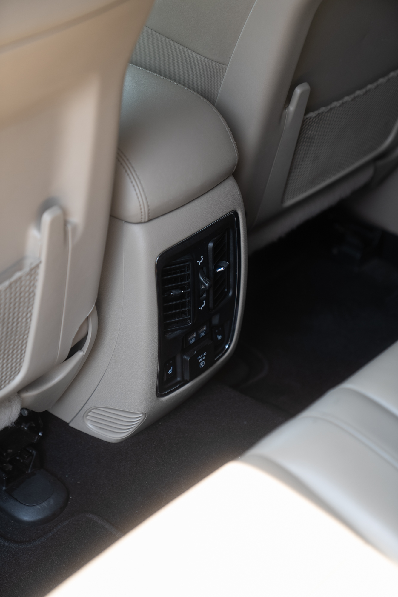 2021 JEEP Grand Cherokee 5 pts. Limited Lujo, V6, 3.6l, TA, piel, QC, GPS, f. bixen?n, RA-20