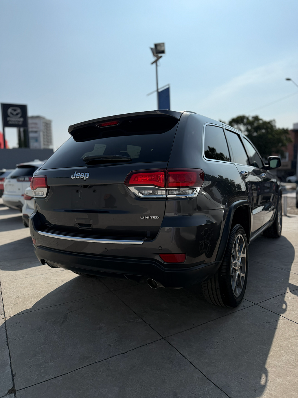 2021 JEEP Grand Cherokee 5 pts. Limited Lujo, V6, 3.6l, TA, piel, QC, GPS, f. bixen?n, RA-20