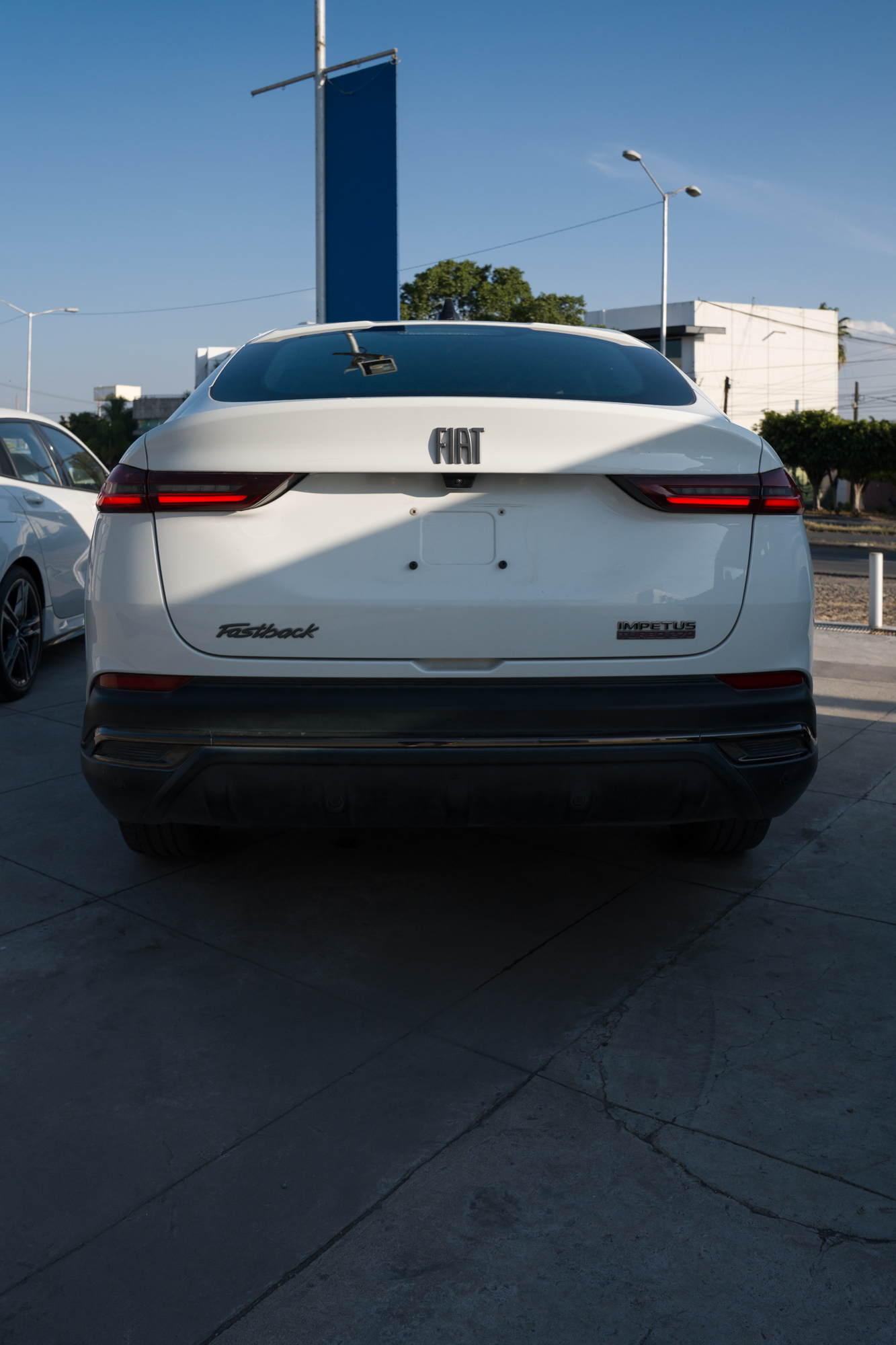 2024 FIAT Fastback 5 pts. Impetus, 1.3T, TA, piel, f. niebla, RA-18