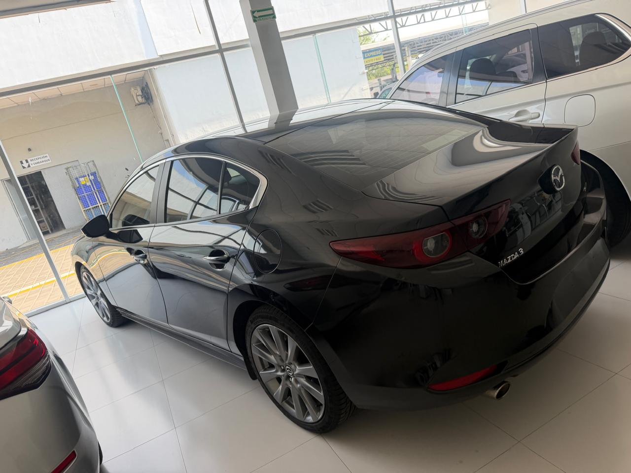 2023 MAZDA Mazda 3 4 pts. i Sport, 2.5l, TM6, QC, RA-18