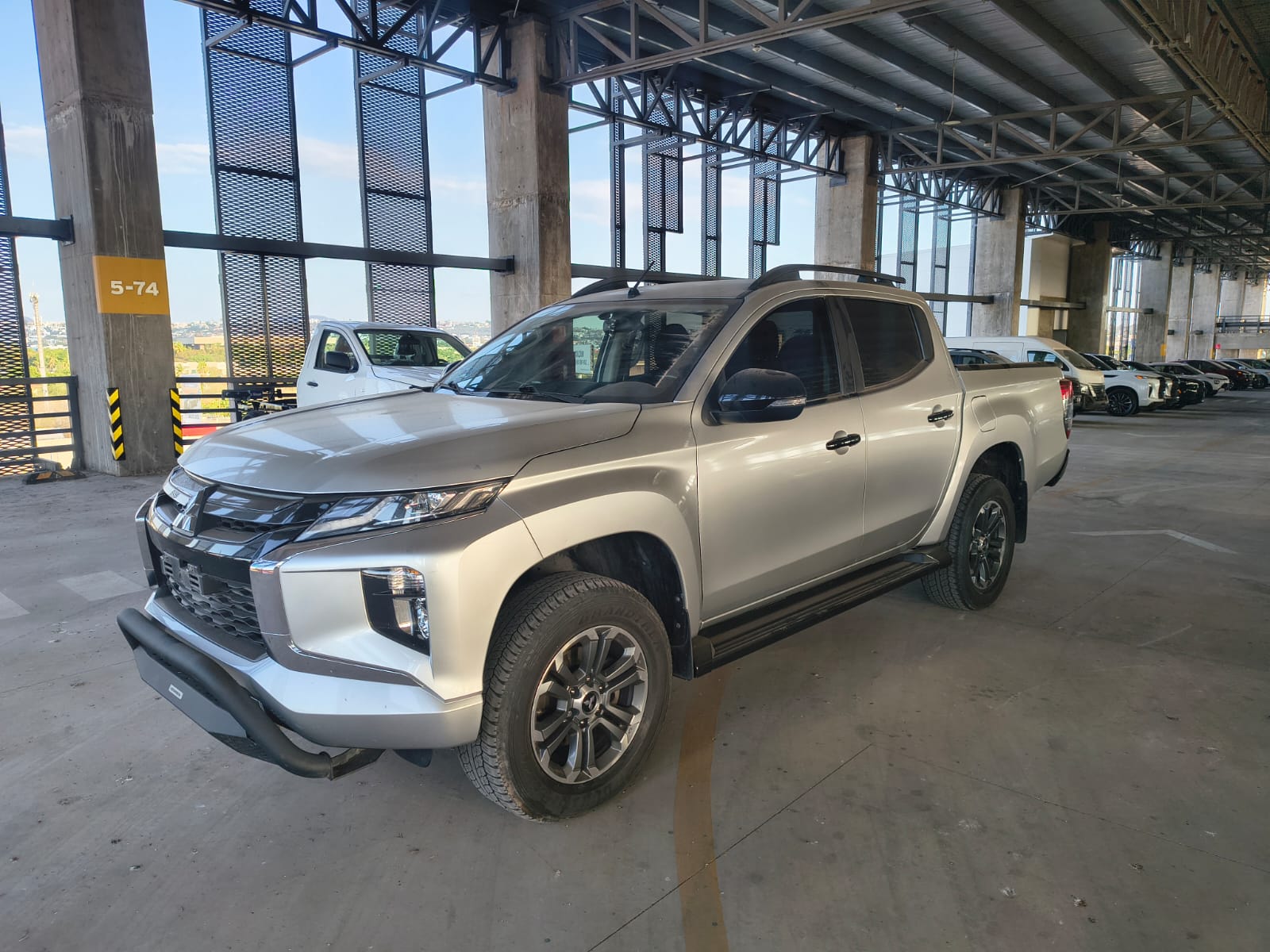 2023 Mitsubishi Comerciales L200 Pick-Up