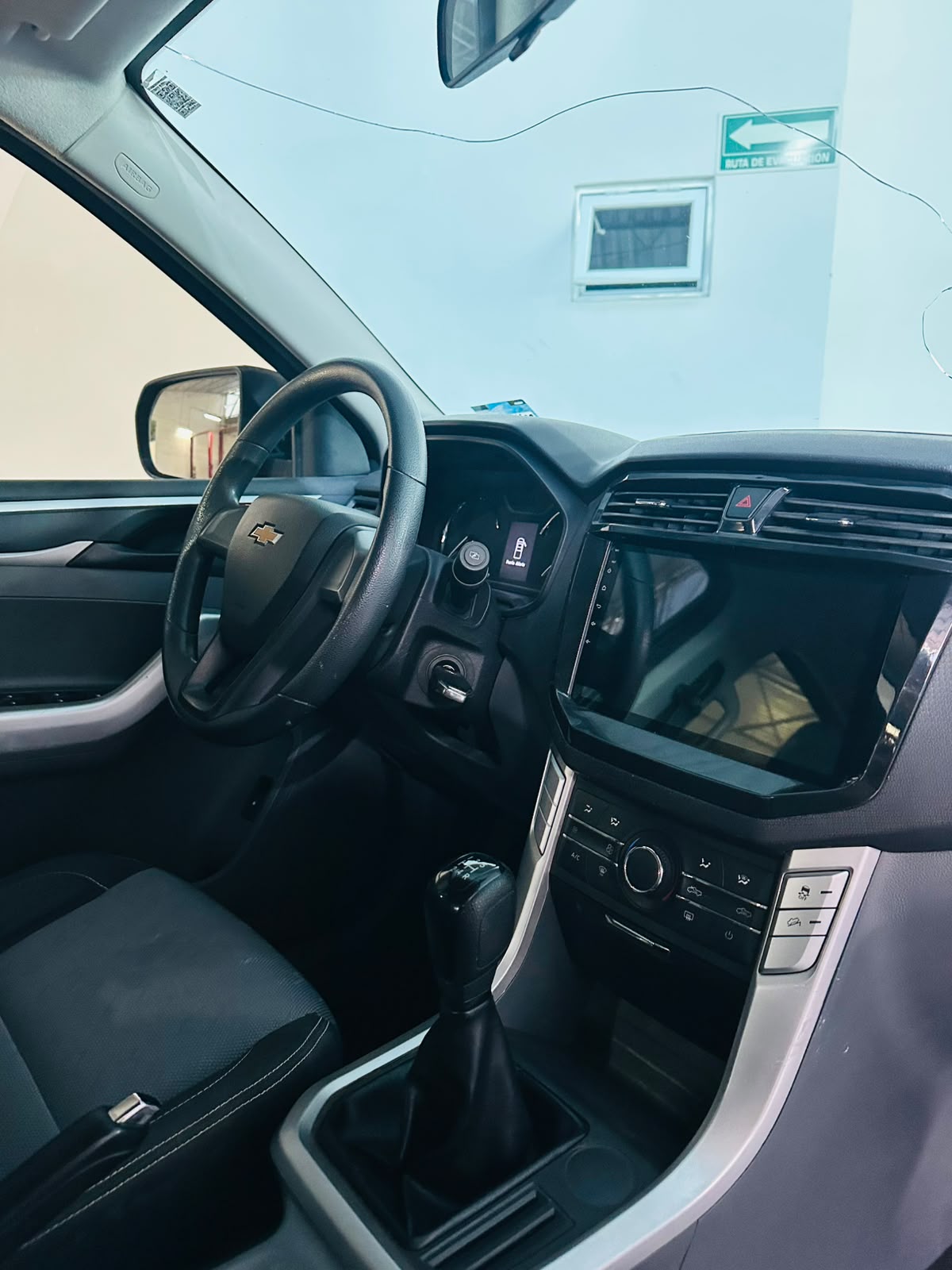 2024 CHEVROLET COMERCIALES S10 Max 4 pts. E, Pick-Up, Doble Cab., 2.4l, TM6, a/ac., RA-16