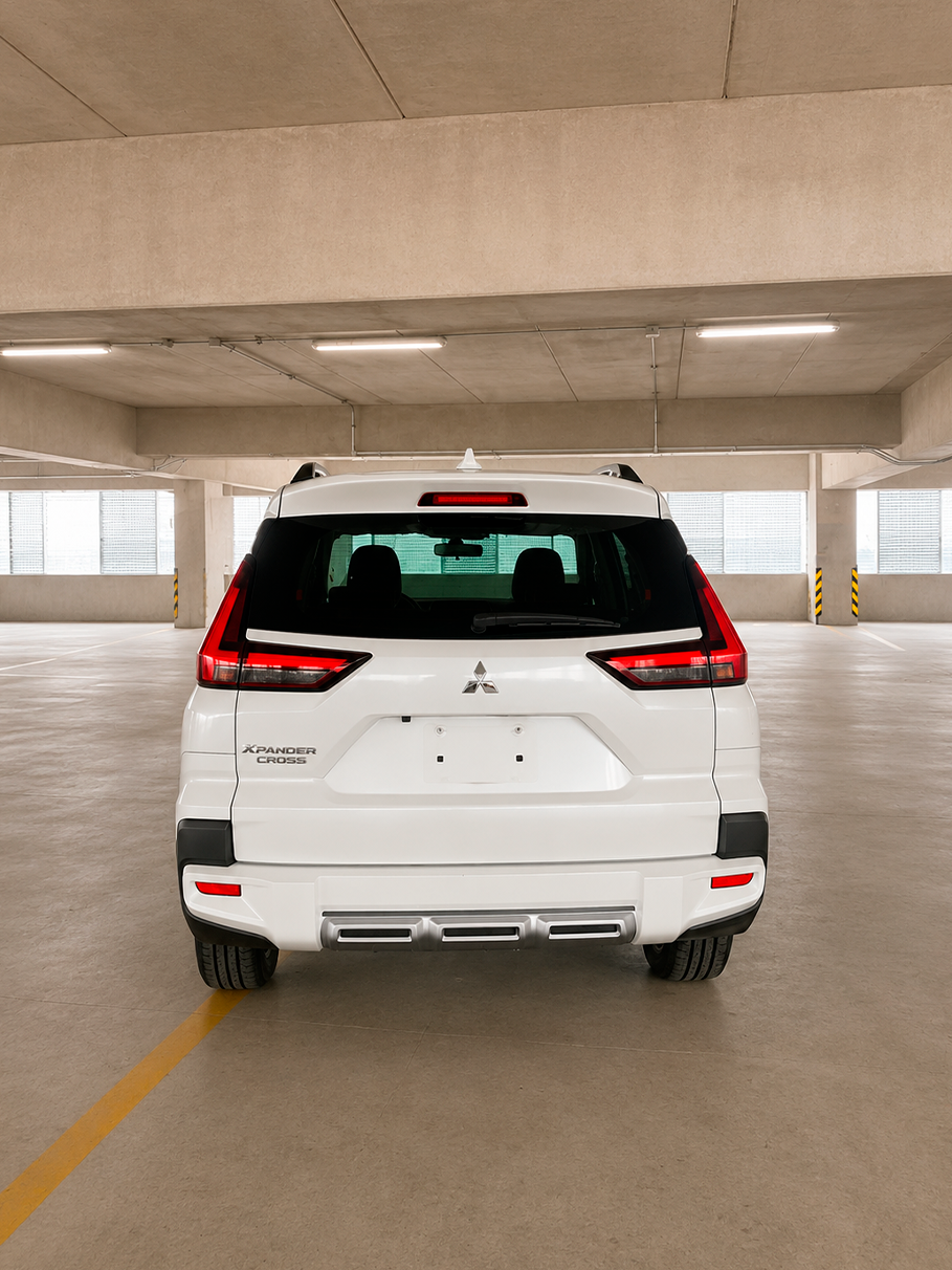 2024 MITSUBISHI Xpander 5 pts. Cross, 1.5l, TA, f. led, 7 pas., RA-17