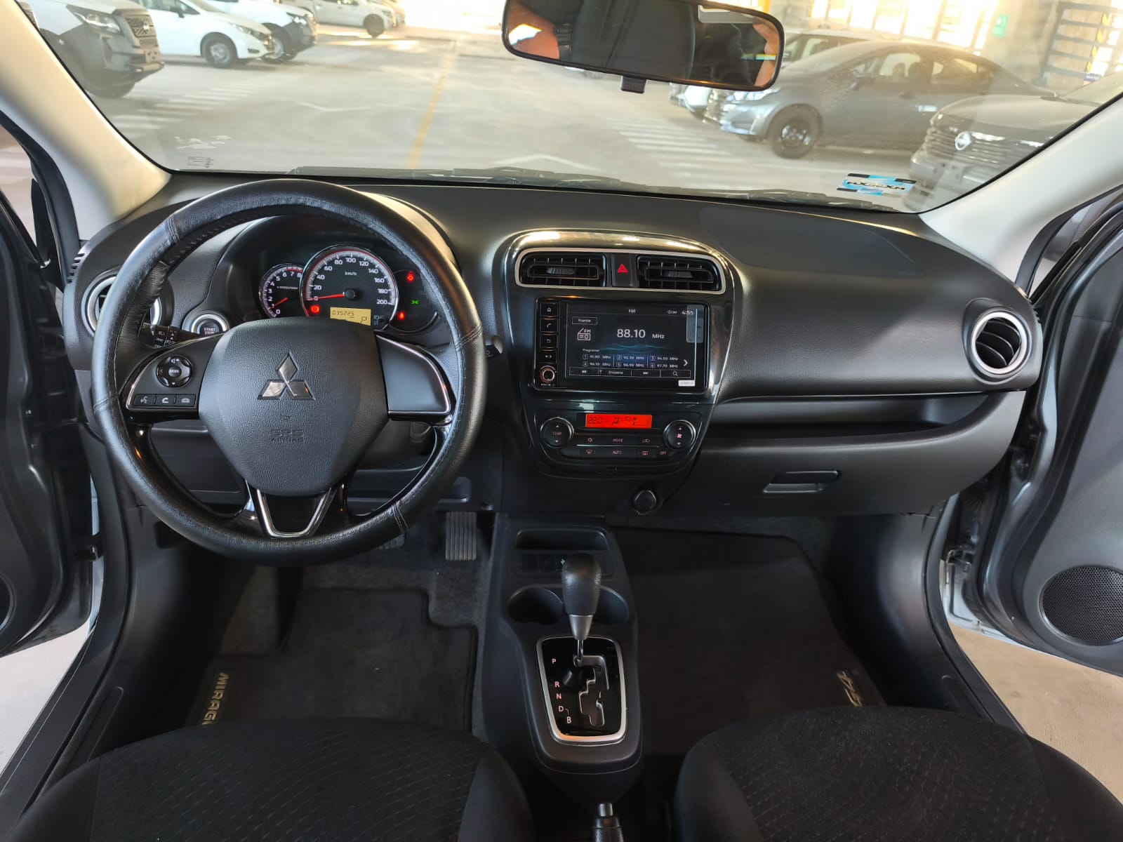 2023 MITSUBISHI Mirage 4 pts. G4 GLS, TM5, climatronic, VE, f. niebla, RA-15