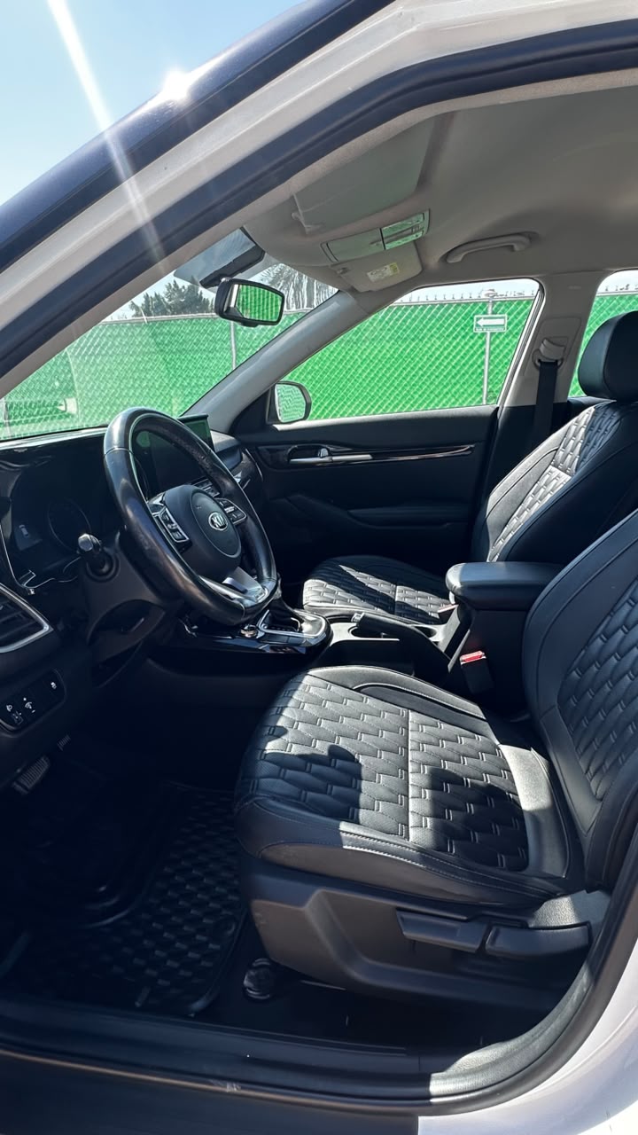 2021 KIA Seltos 5 pts. EX Pack, 1.6l, TA, a/ac., piel, RA-17