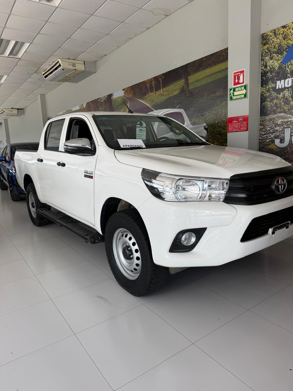 2024 Toyota Comerciales Hilux Pick-Up