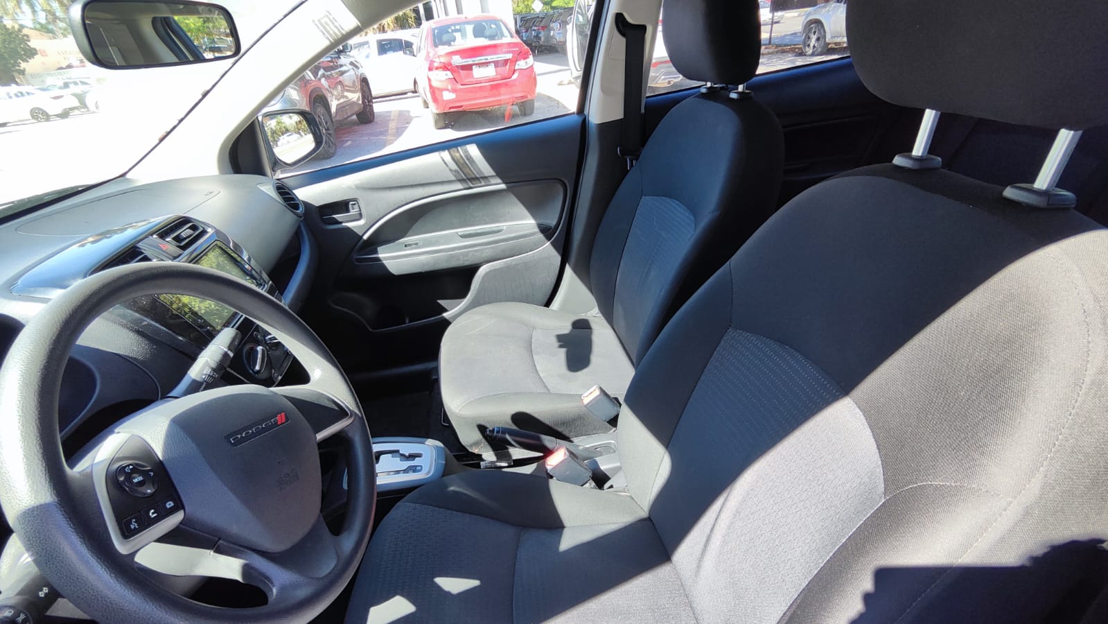 2024 DODGE Attitude 4 pts. SE, 1.2l, TM5, a/ac., VE del., R-14