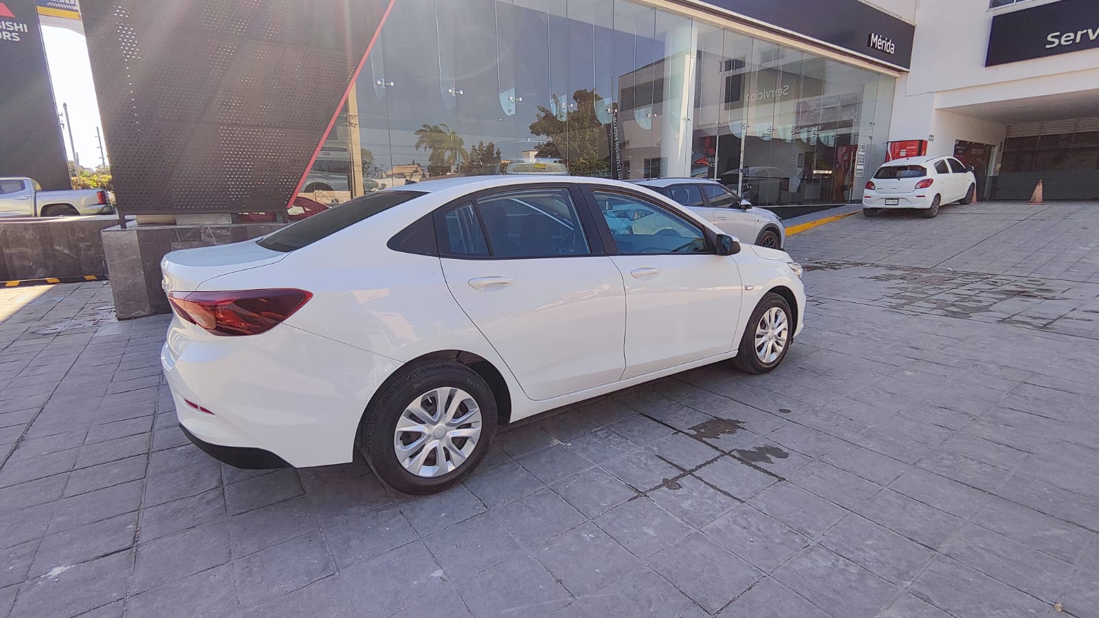 2024 CHEVROLET Onix 4 pts. LS, 1.0T, TA, a/ac., BA, R-15
