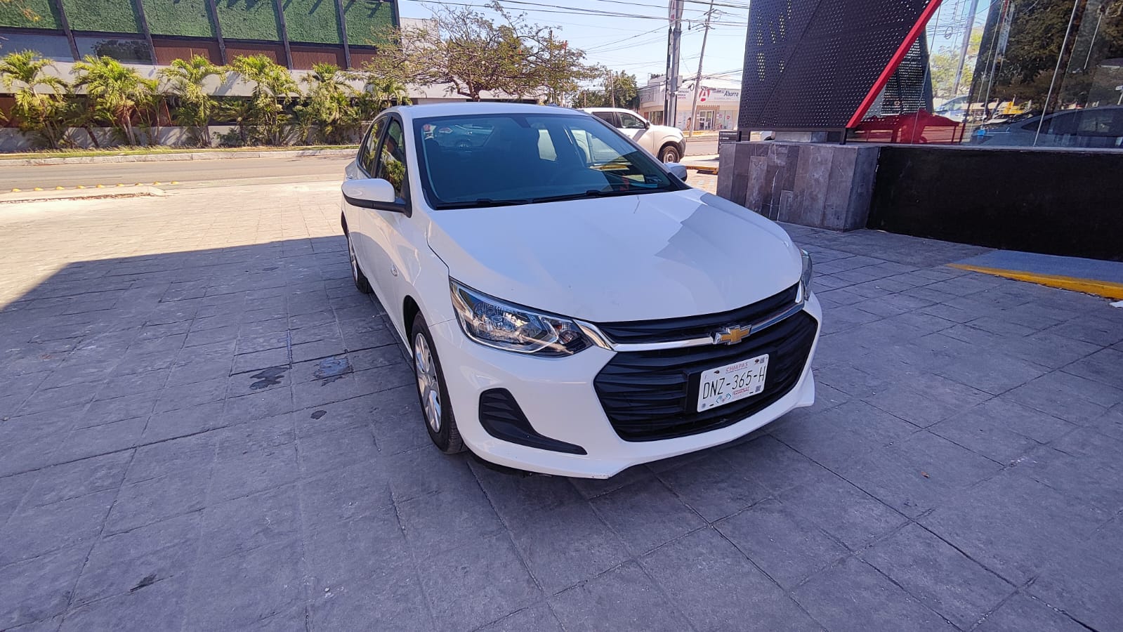 2024 CHEVROLET Onix 4 pts. LS, 1.0T, TA, a/ac., BA, R-15