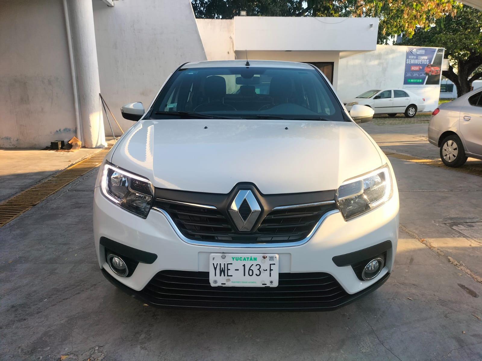 2024 RENAULT Logan 4 pts. Intens, 1.6l, TM5, RA-16