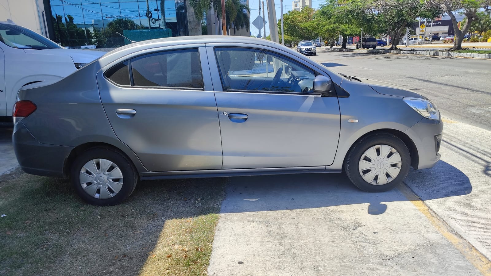 2024 DODGE Attitude 4 pts. SE, 1.2l, TM5, a/ac., VE del., R-14