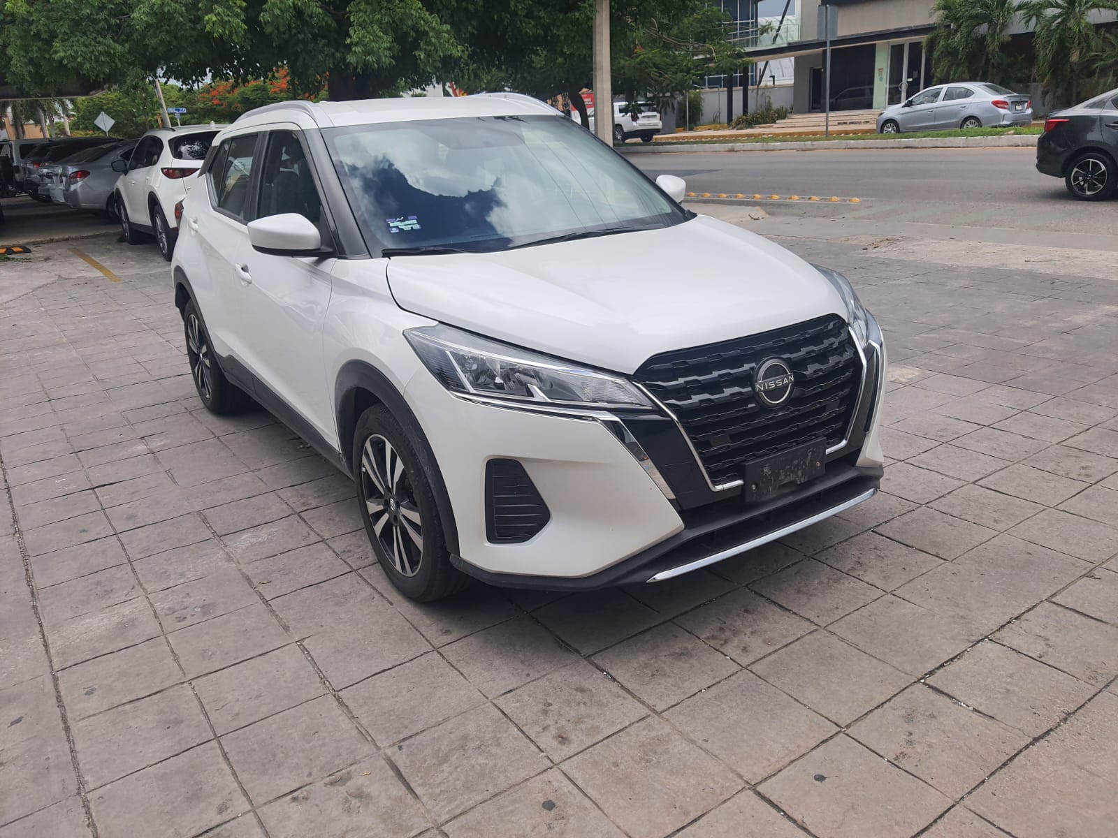 2024 Nissan Kicks