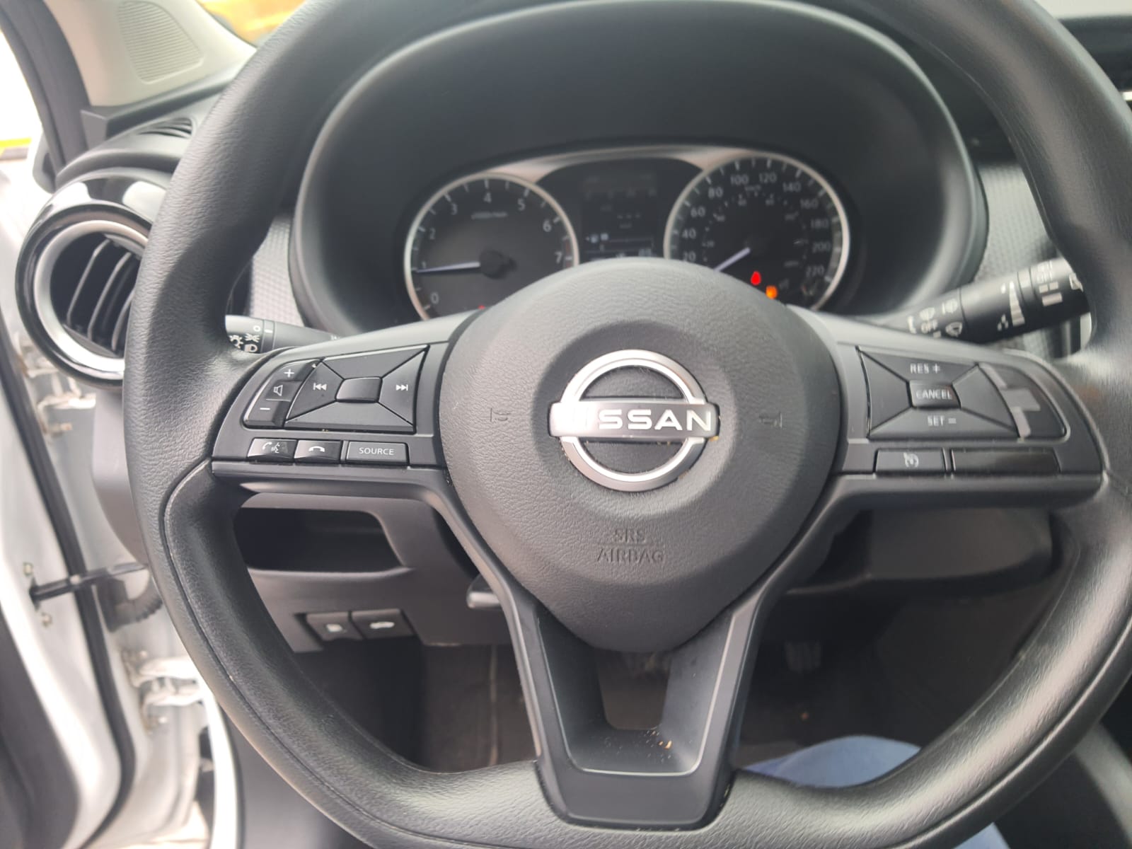 2024 NISSAN Kicks 5 pts. Advance, 1.6l, TM5, a/ac., VE, RA-16