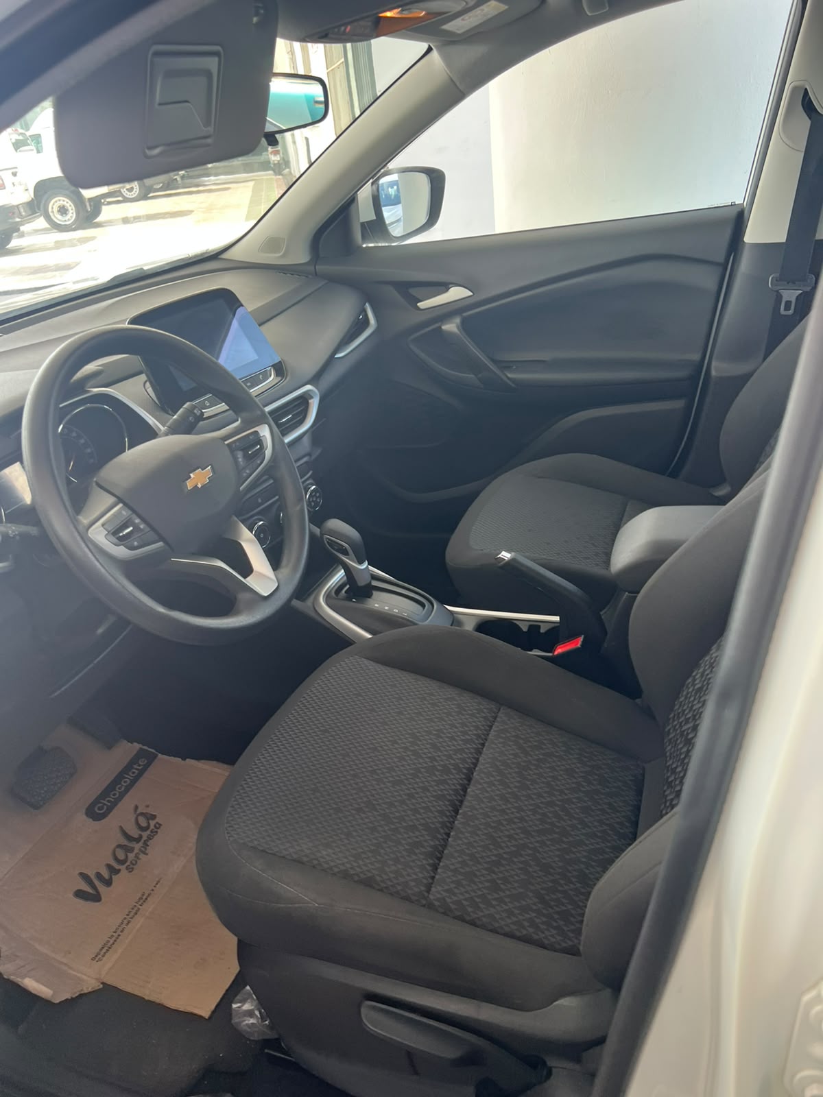 2024 CHEVROLET Tracker 5 pts. LS, 1.2T, TM5, RA-16