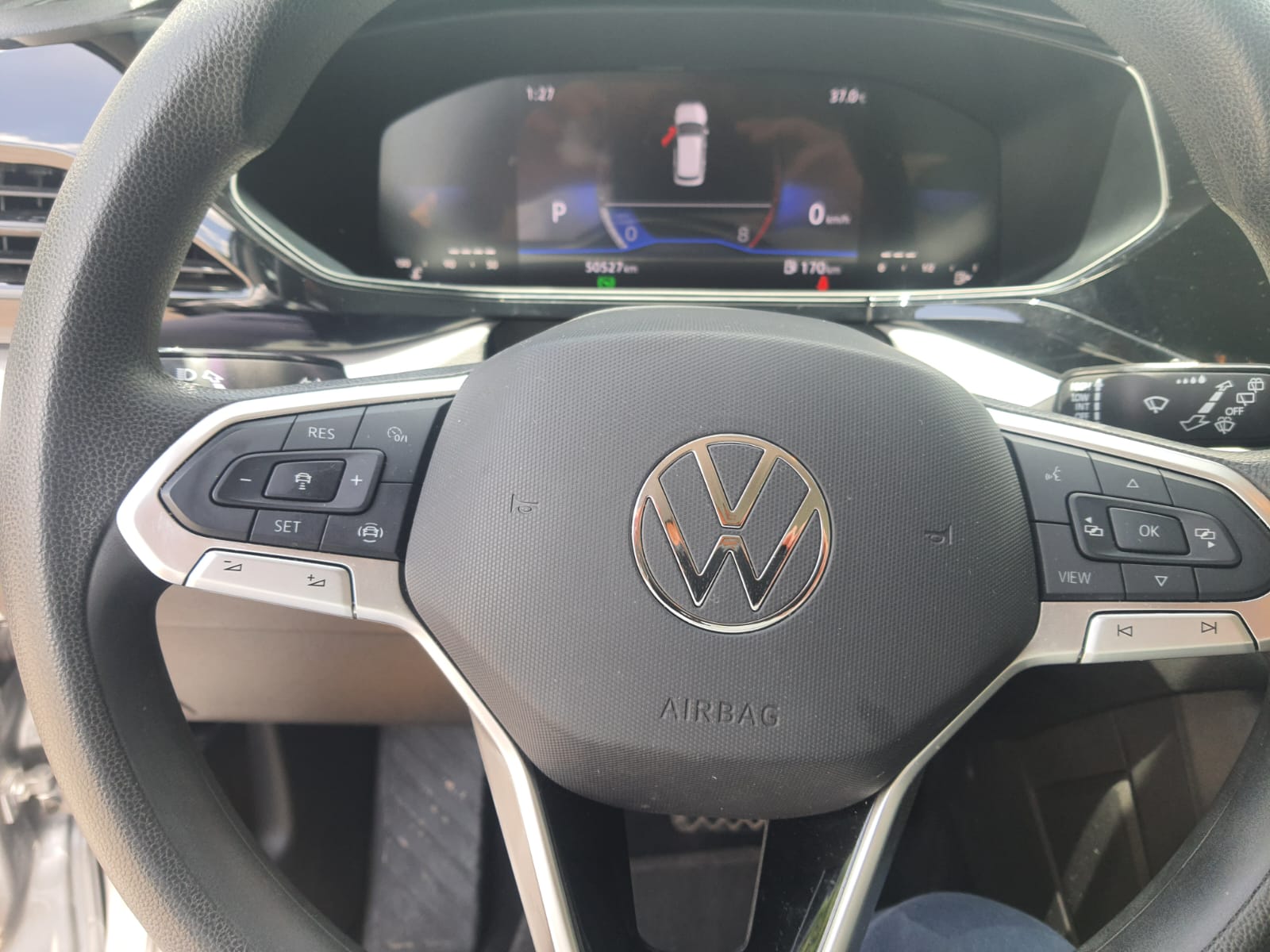 2024 VOLKSWAGEN Taos 5 pts. Trendline, 150 HP, 1.4T, TA, RA-17