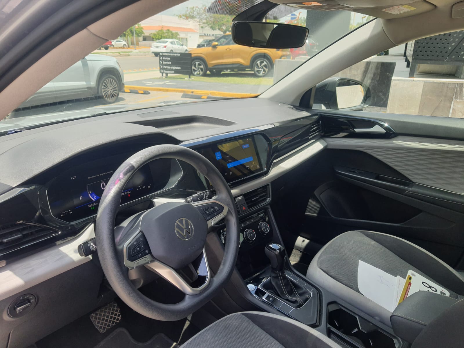 2024 VOLKSWAGEN Taos 5 pts. Trendline, 150 HP, 1.4T, TA, RA-17