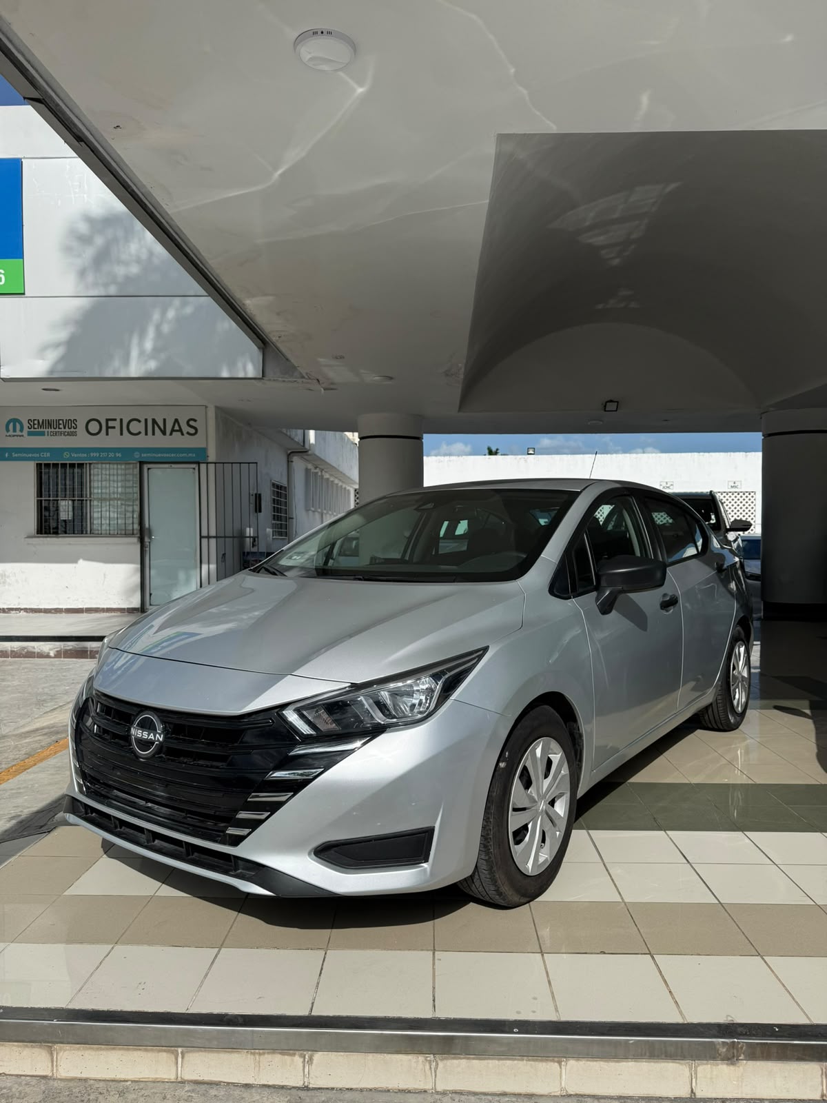 2024 NISSAN Versa 4 pts. Sense, TM5, a/ac., R-15