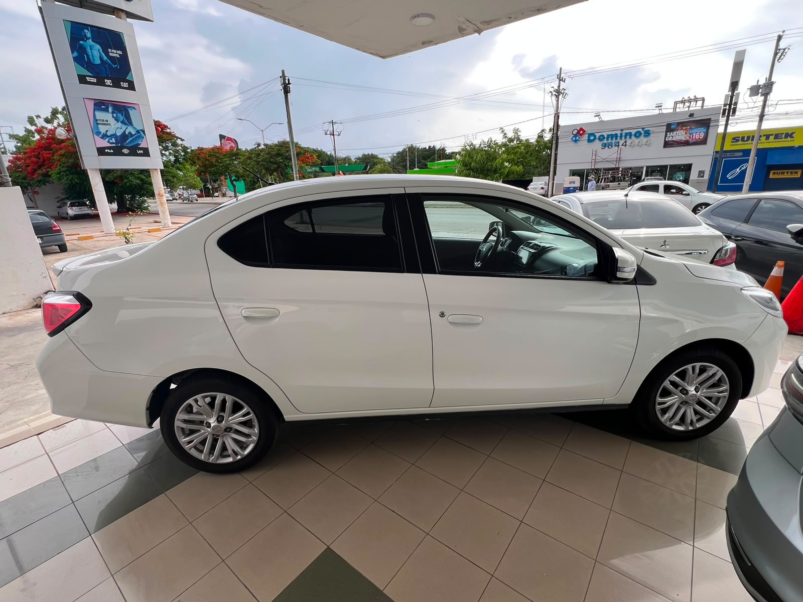 2024 MITSUBISHI Mirage 4 pts. G4 GLS, TM5, climatronic, VE, f. niebla, RA-15