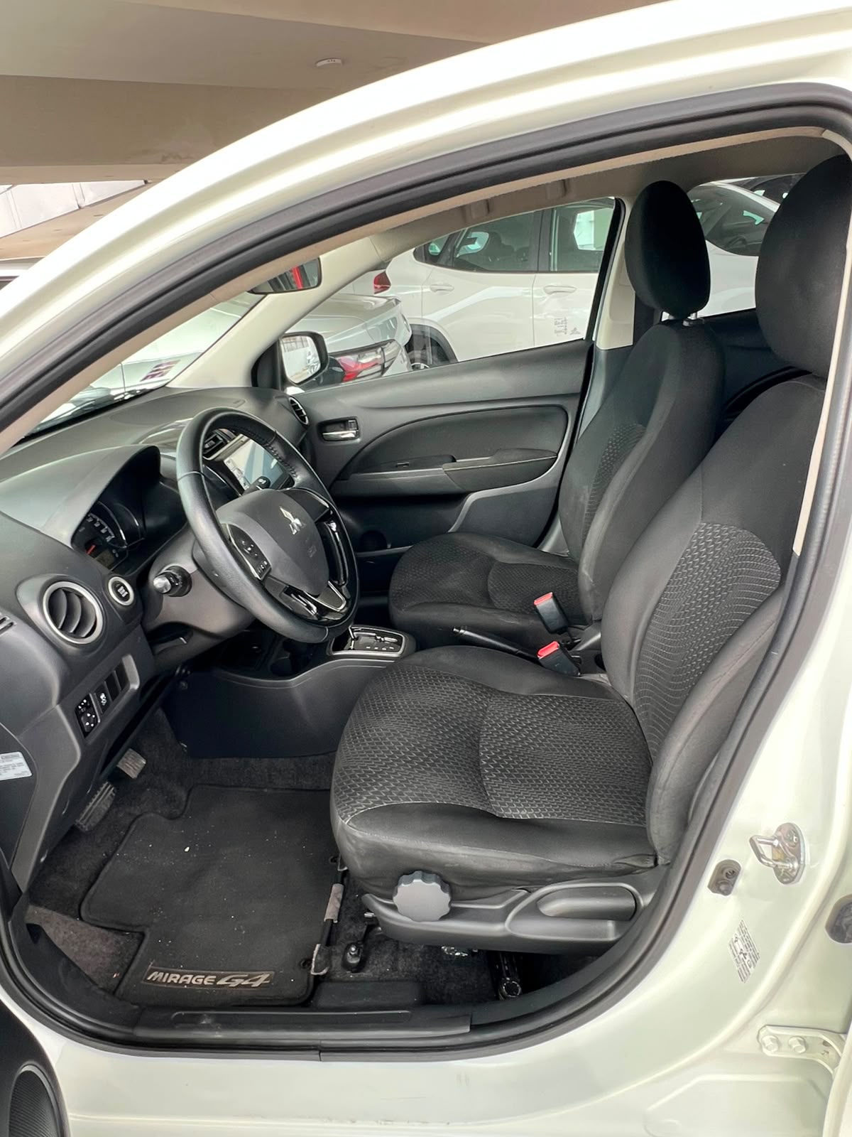 2024 MITSUBISHI Mirage 4 pts. G4 GLS, TM5, climatronic, VE, f. niebla, RA-15