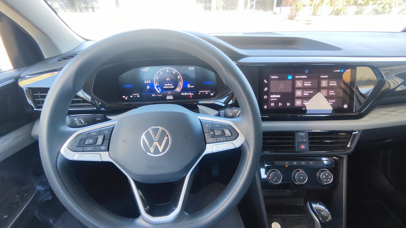2024 VOLKSWAGEN Taos 5 pts. Trendline, 150 HP, 1.4T, TA, RA-17