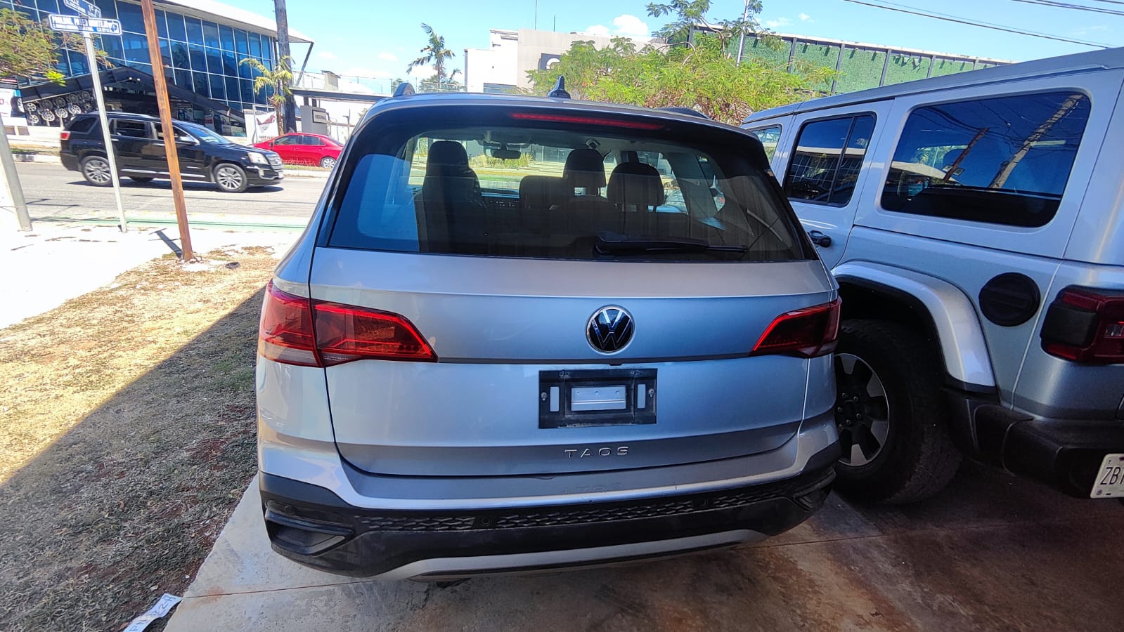 2024 VOLKSWAGEN Taos 5 pts. Trendline, 150 HP, 1.4T, TA, RA-17
