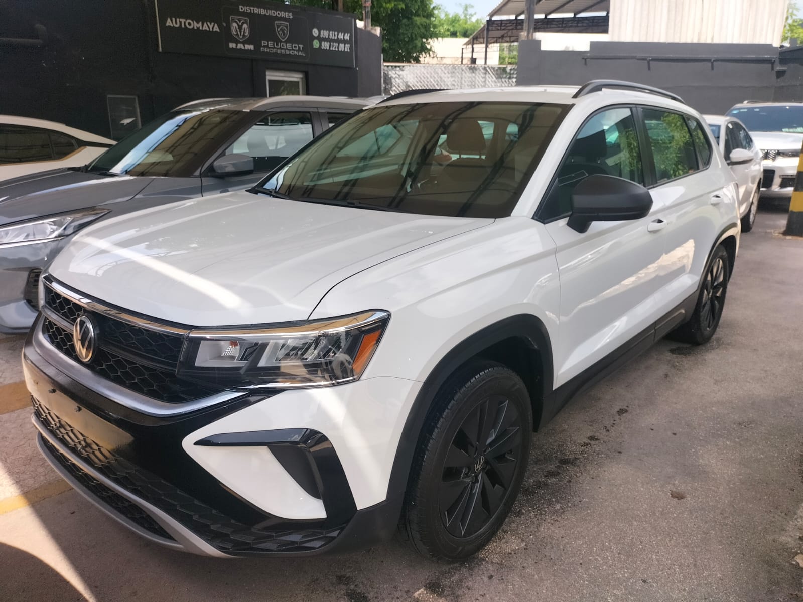 2024 VOLKSWAGEN Taos 5 pts. Trendline, 150 HP, 1.4T, TA, RA-17