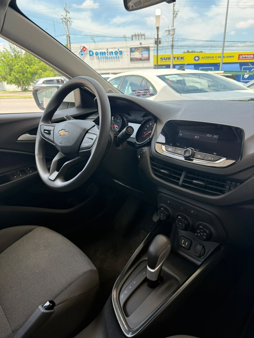 2024 CHEVROLET Onix 4 pts. LS, 1.0T, TA, a/ac., BA, R-15
