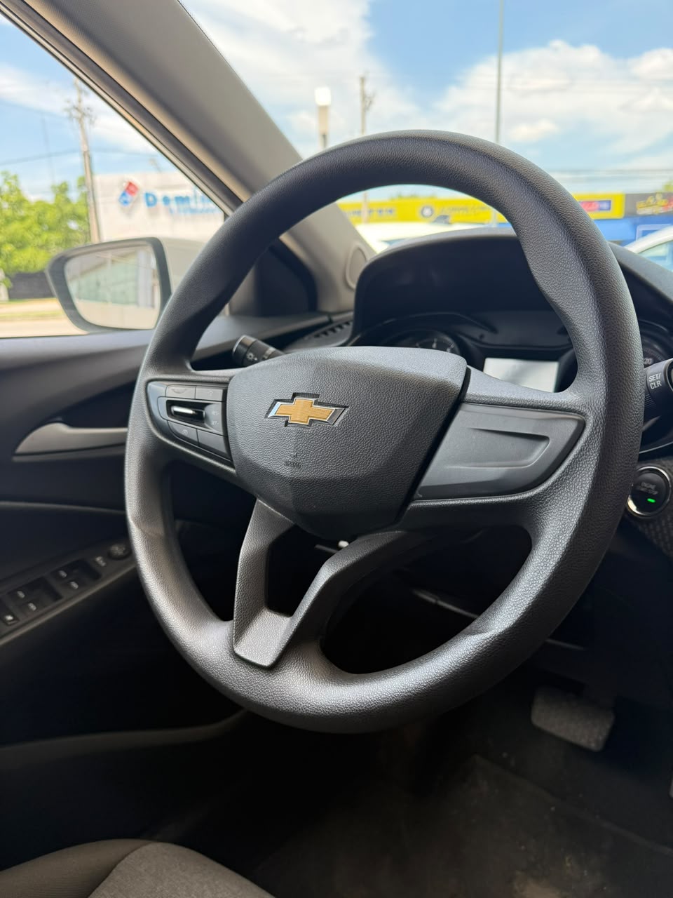 2024 CHEVROLET Onix 4 pts. LS, 1.0T, TA, a/ac., BA, R-15