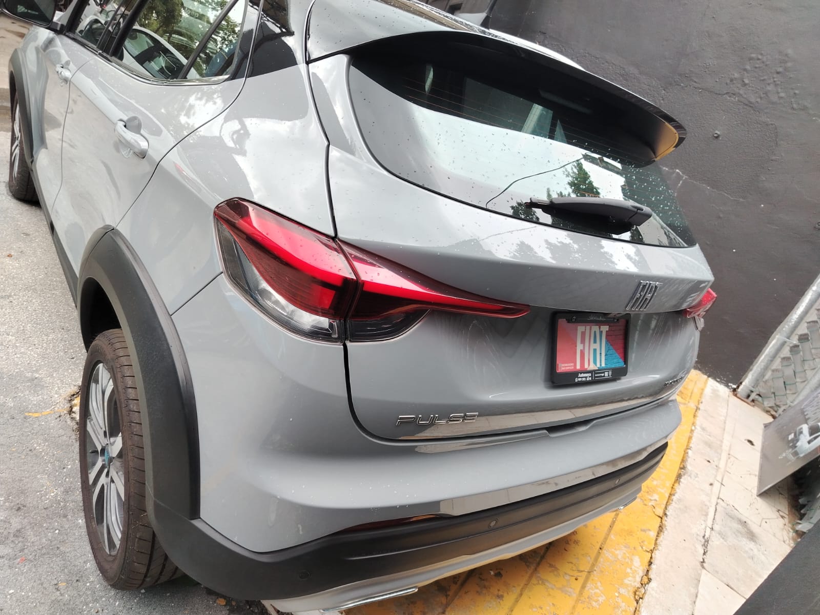 2025 FIAT Pulse 5 pts. Impetus, 1.3l, TA, piel, pantalla touch 10.1