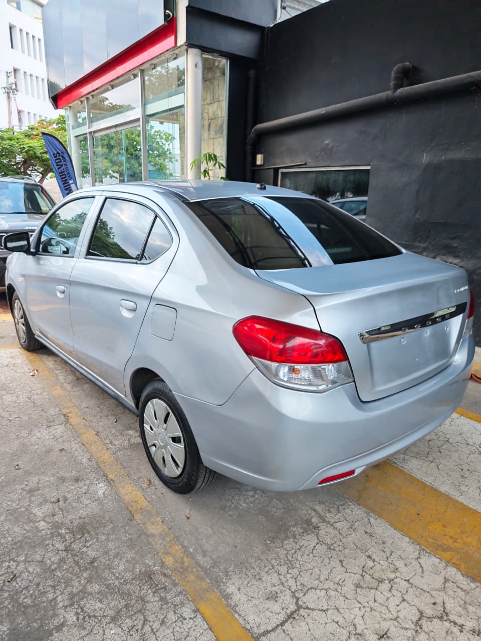 2024 DODGE Attitude 4 pts. SE, 1.2l, TM5, a/ac., VE del., R-14