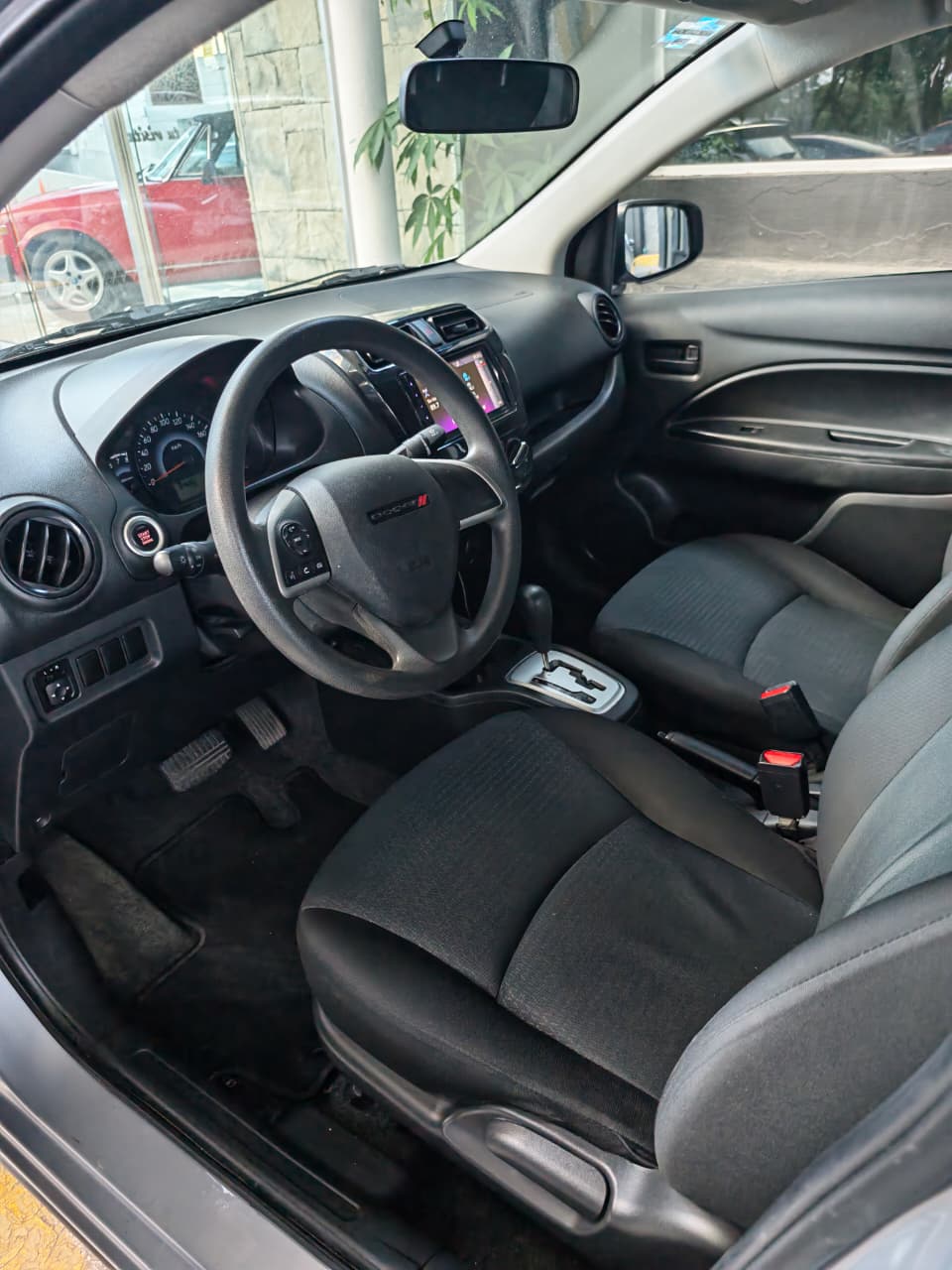 2024 DODGE Attitude 4 pts. SE, 1.2l, TM5, a/ac., VE del., R-14