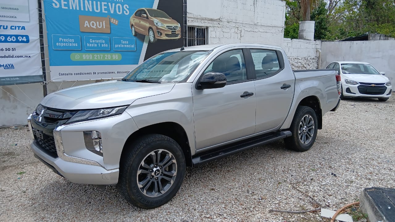 2024 Mitsubishi Comerciales L200 Pick-Up
