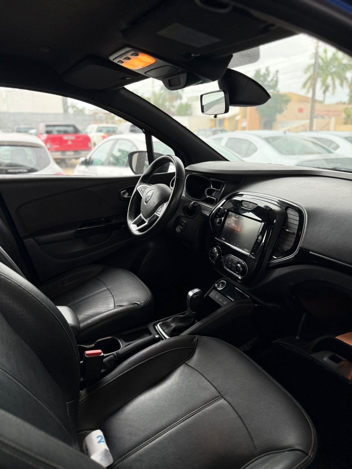 2022 RENAULT Captur 5 pts. Iconic, TA, piel, GPS, RA-18