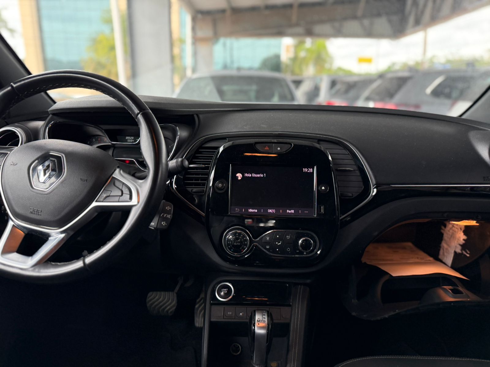 2022 RENAULT Captur 5 pts. Iconic, TA, piel, GPS, RA-18