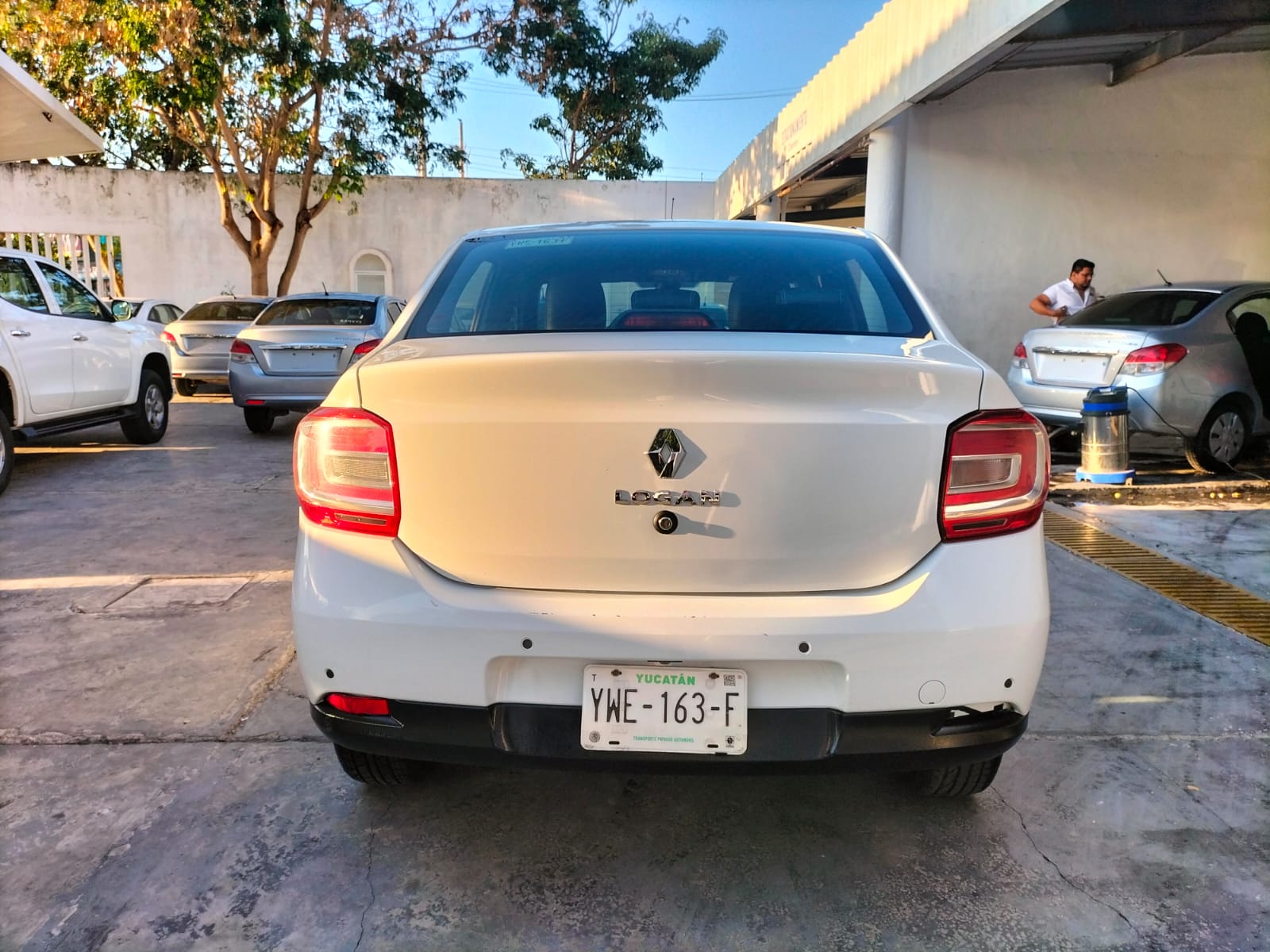 2024 RENAULT Logan 4 pts. Intens, 1.6l, TM5, RA-16