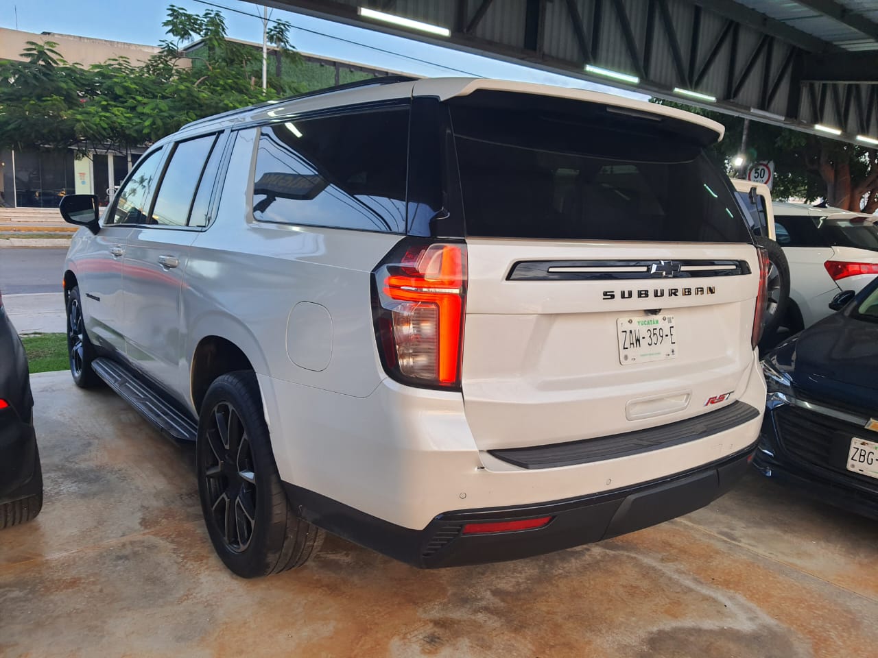 2023 CHEVROLET Suburban 5 pts. RST, 5.3l, TA, piel, QCP, RA-22, 4x4